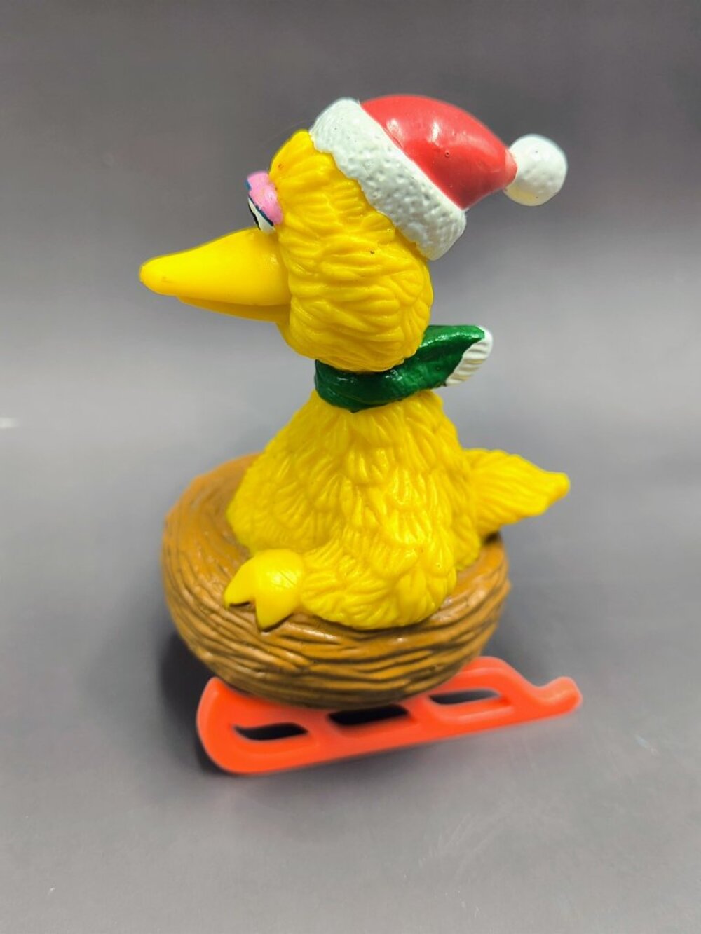 Vintage Applause Sesame Street Big Bird Christmas Pvc Figure – Sledding in Nest